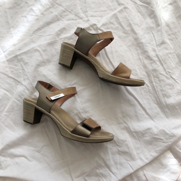 Brown Leather Open Toe Sandal Heels - Picture 4 of 12